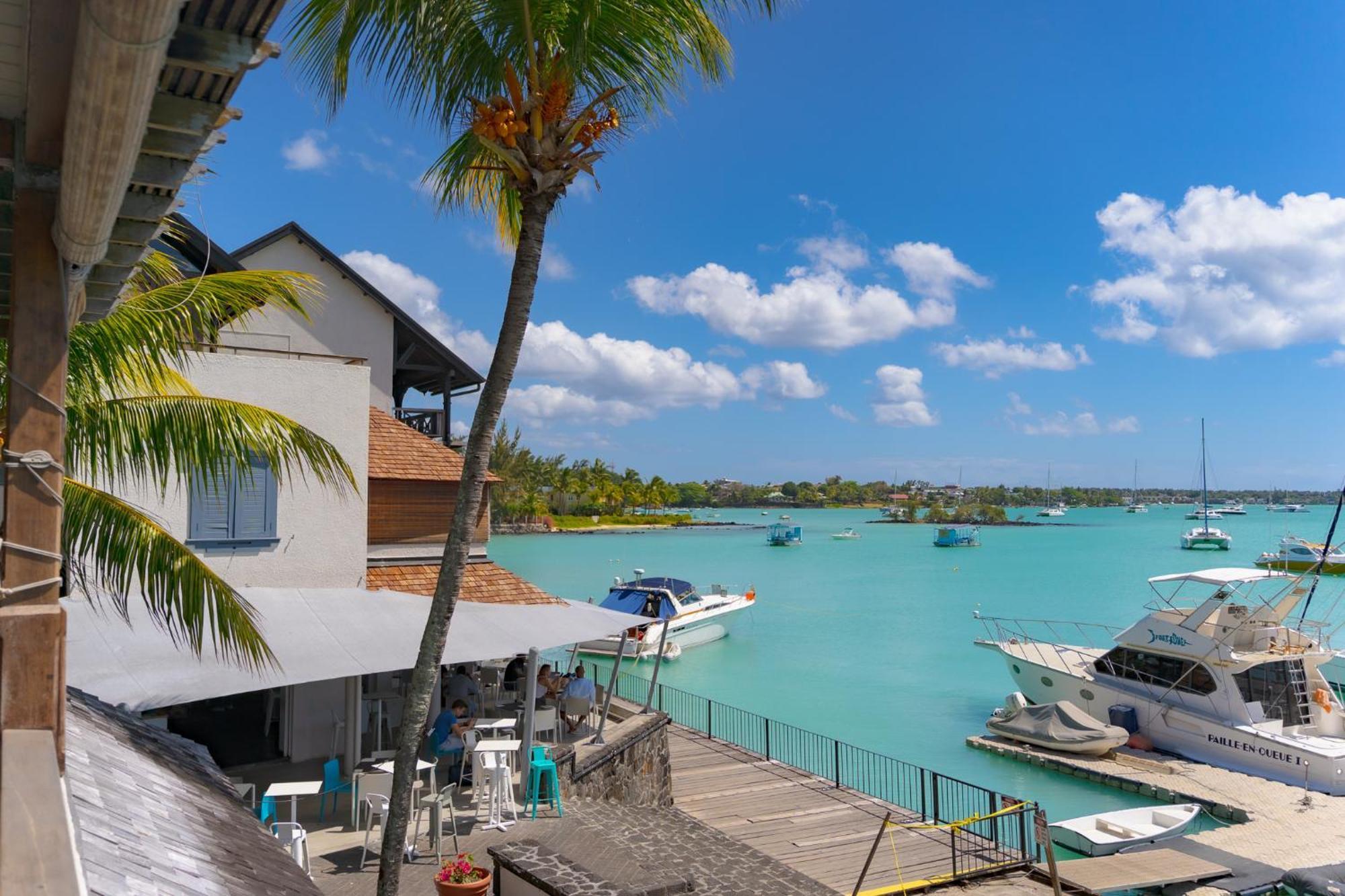 Beachfront Luxurious Stunning Sunset Boulevard Apartment, グランベ エクステリア 写真